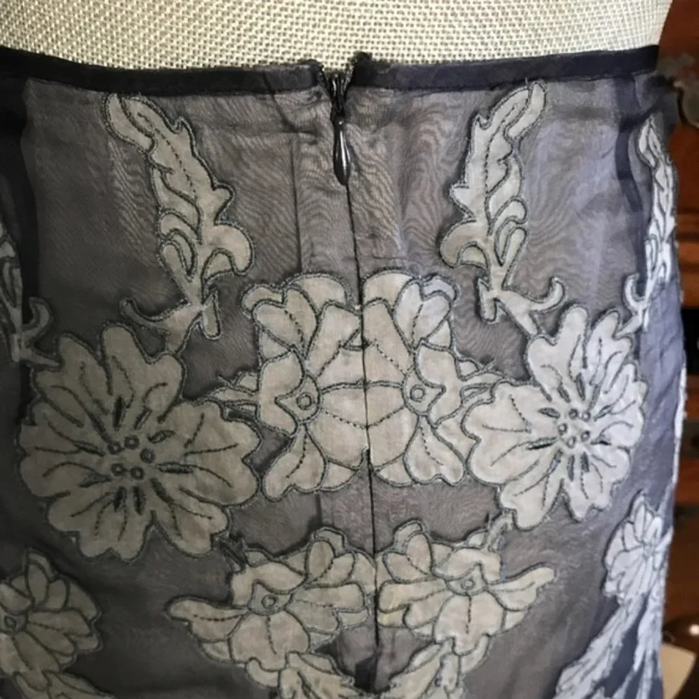 Saja Two-Piece Silk Floral Top/Skirt Set Medium